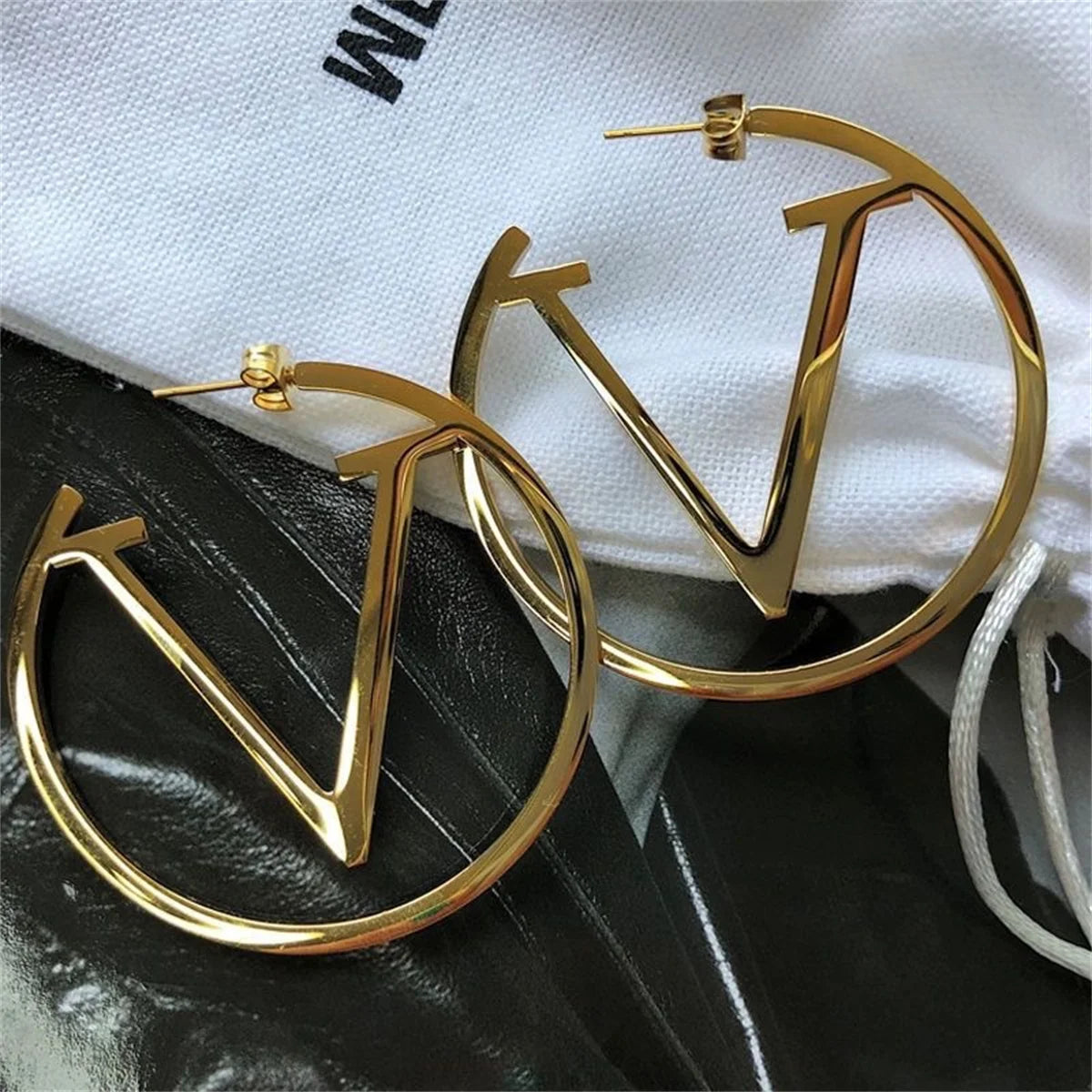 V Letter Circle Hoop Earrings